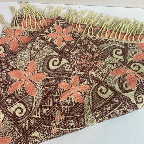 Disney Moana Island Inspired Tapa Pattern Throw Blanket 50” x 60” - Picture 1 of 3